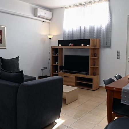 Oasis Lower Ground Floor Apartment Аргос Екстер'єр фото