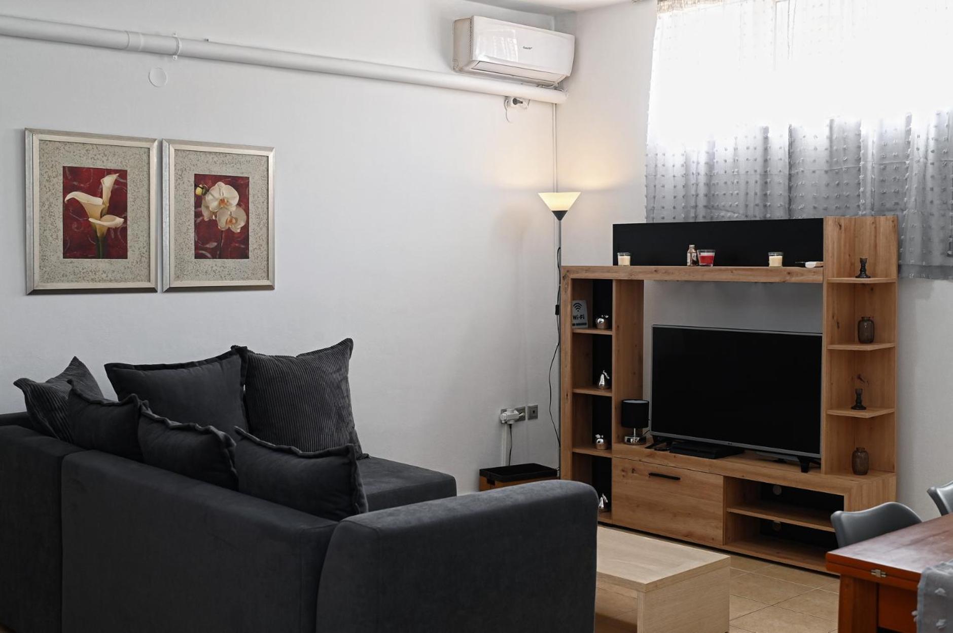 Oasis Lower Ground Floor Apartment Аргос Екстер'єр фото